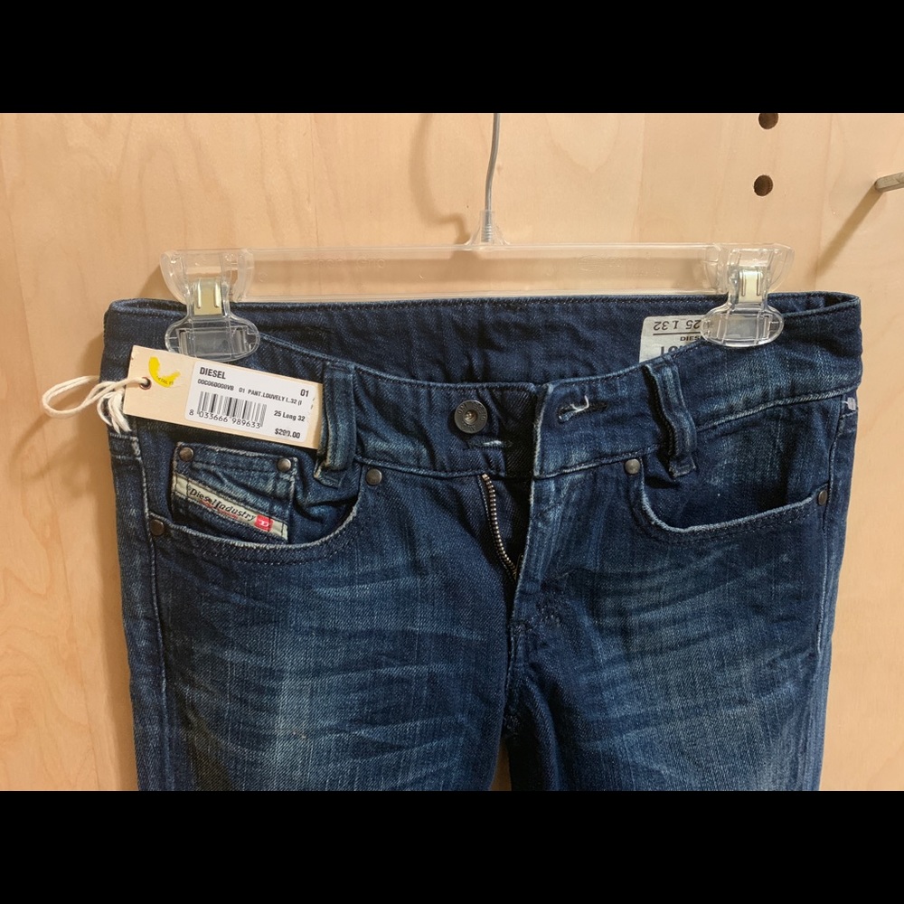 New flared Diesel jeans size 25